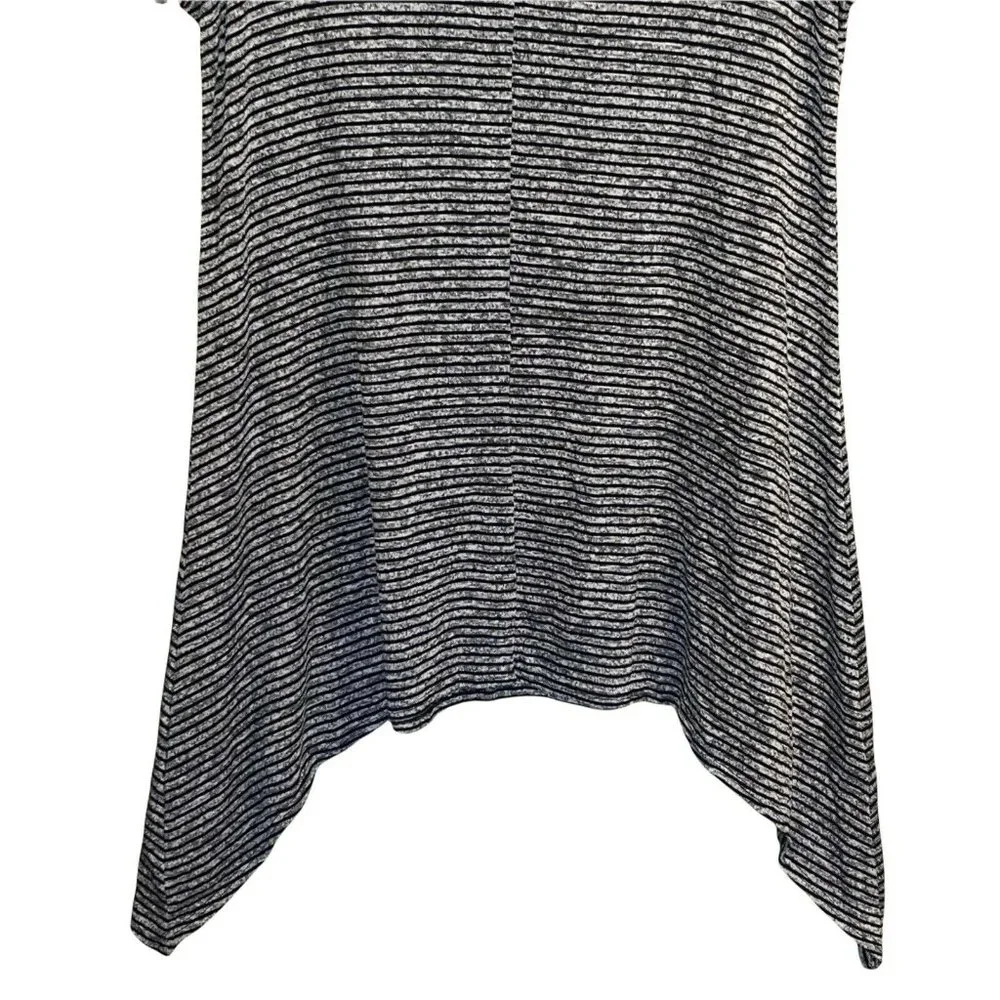 Rue+ Women Swing Dress 4X Striped Black White Short Sleeve Shark Bite Stretch US - Picture 7 of 9